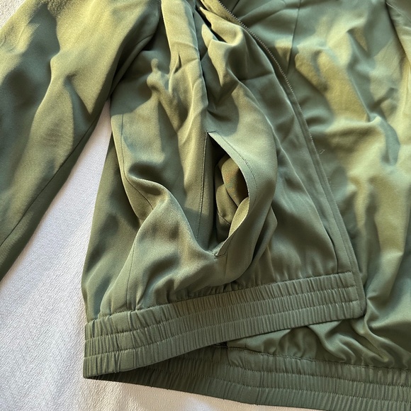 Theory Bahara Silk Jacket/Bomber, Size P (Petite), Green and Black - Picture 12 of 13